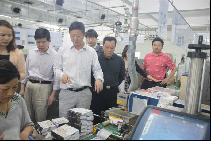 公安部、農(nóng)業(yè)部、工商總局等部委給予銀農(nóng)科技DCS自動(dòng)化生產(chǎn)線高度贊譽(yù)